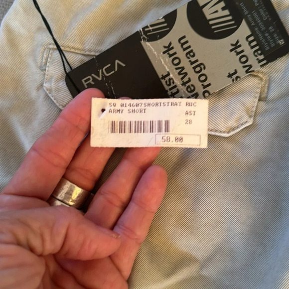 RVCA artist network program by PM TENORE army cargo shorts size 28 NWT - Picture 7 of 8